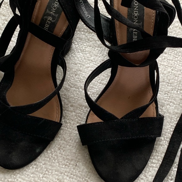 Black tie up velour heels - Picture 3 of 5